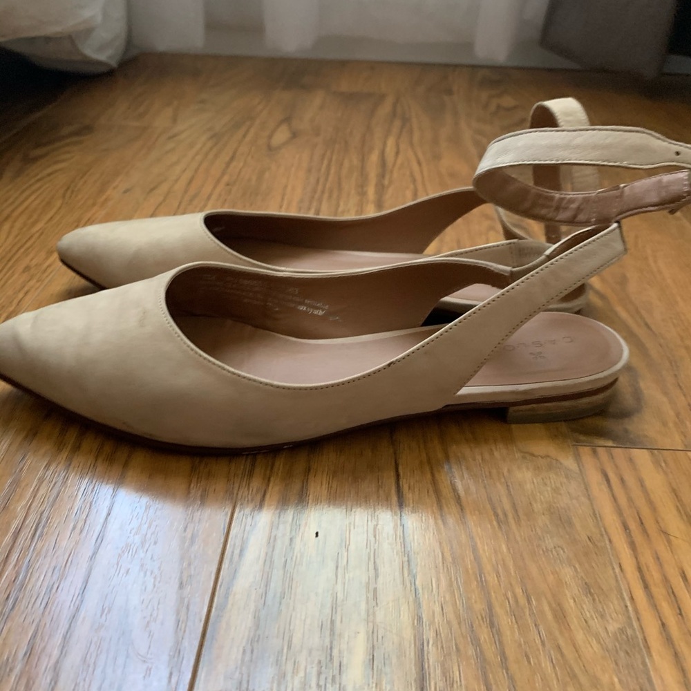 Caslon Genuine Leather Tan Flats with Ankle Strap